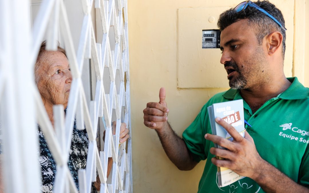 Cagece realiza ação de educação ambiental em áreas com nova rede de esgoto disponível