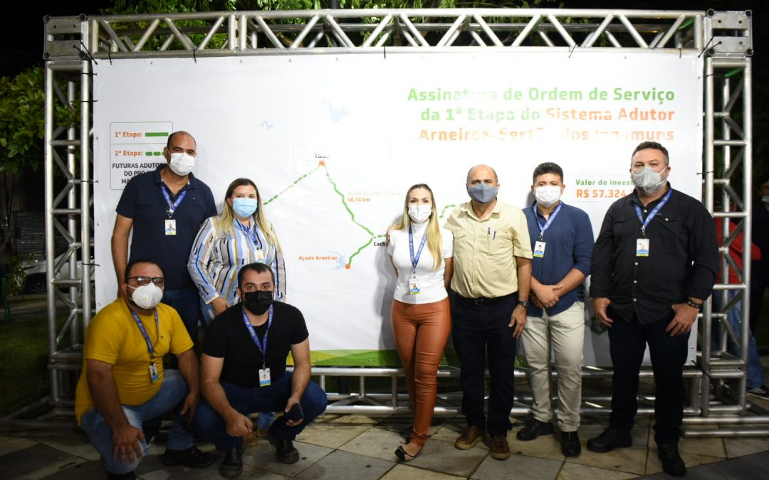 Assinada ordem de serviço para a execução do Sistema Adutor Arneiroz