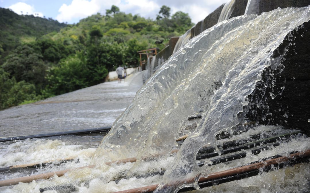 Cogerh realiza manutenção em adutora de água bruta nesta quarta-feira (9)