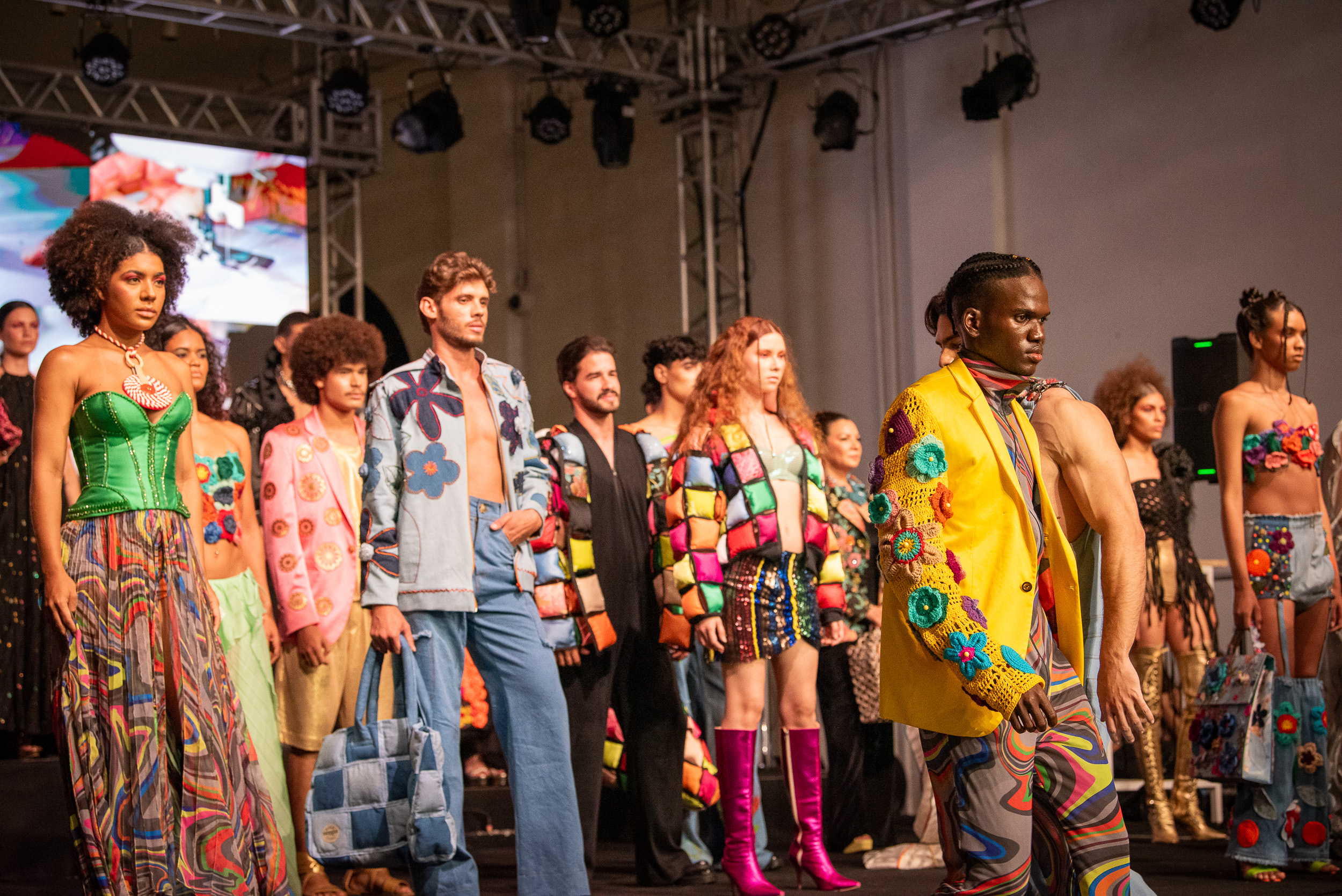 Saneamento inspira moda sustentável no Ceará e chega às passarelas da Colômbia Saneamento inspira moda sustentável no Ceará e chega às passarelas da Colômbia