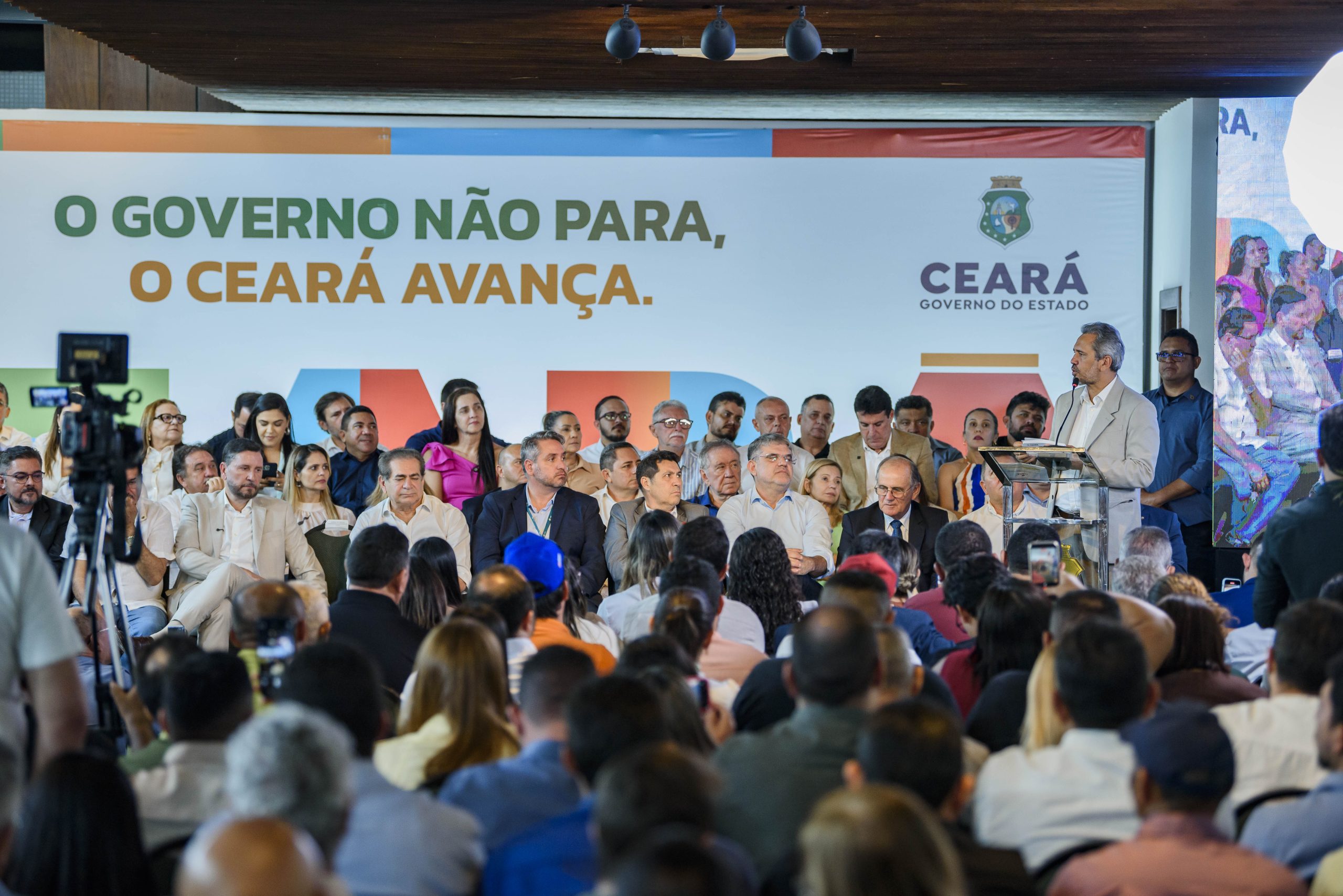 Governo do Ceará anuncia novo investimento para ampliação do abastecimento em áreas rurais do estado