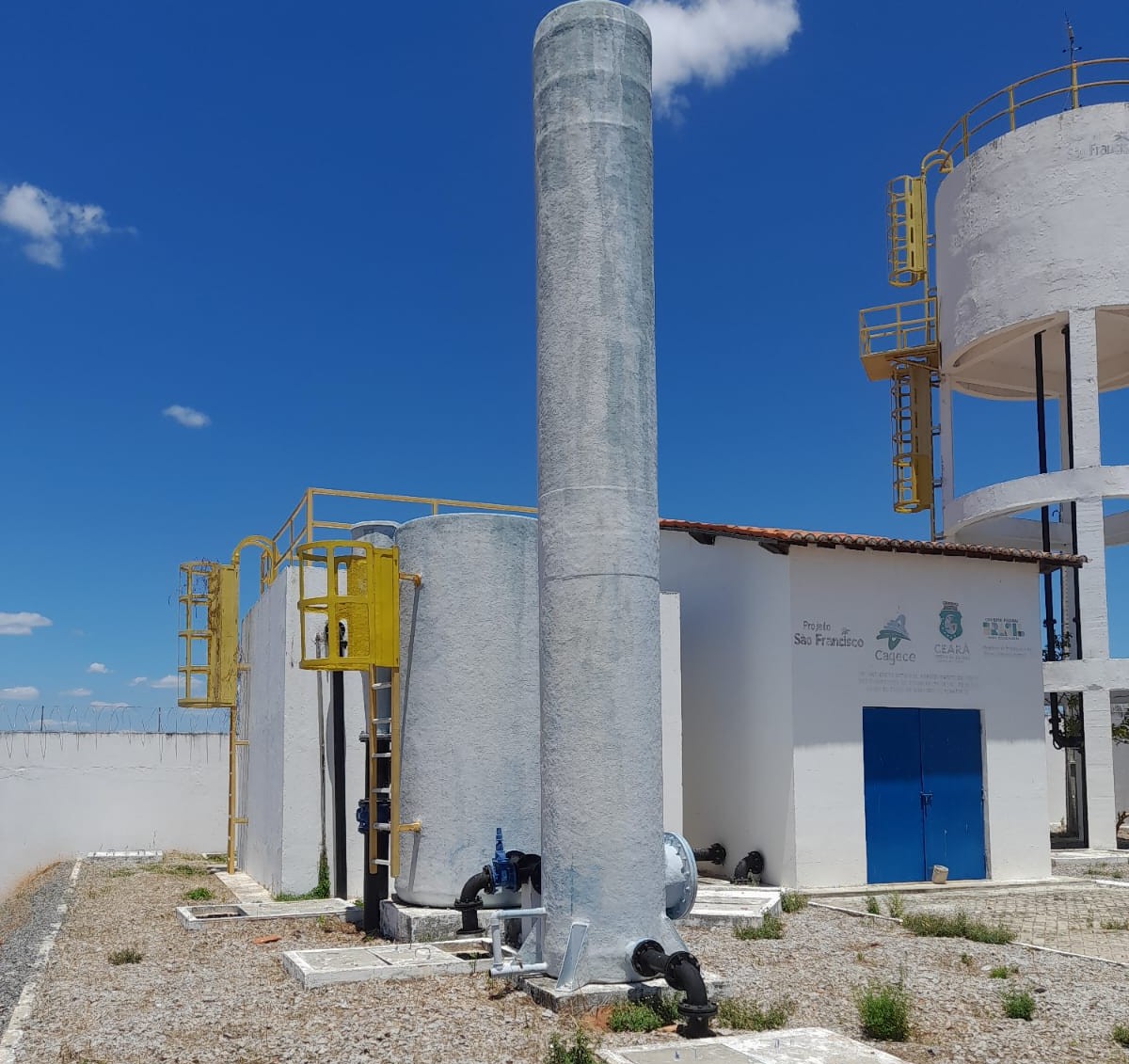 O aproveitamento de área do Castanhão se dará em regime de concessão para a instalação e operação de sistemas de geração de energia elétrica fotovoltaica