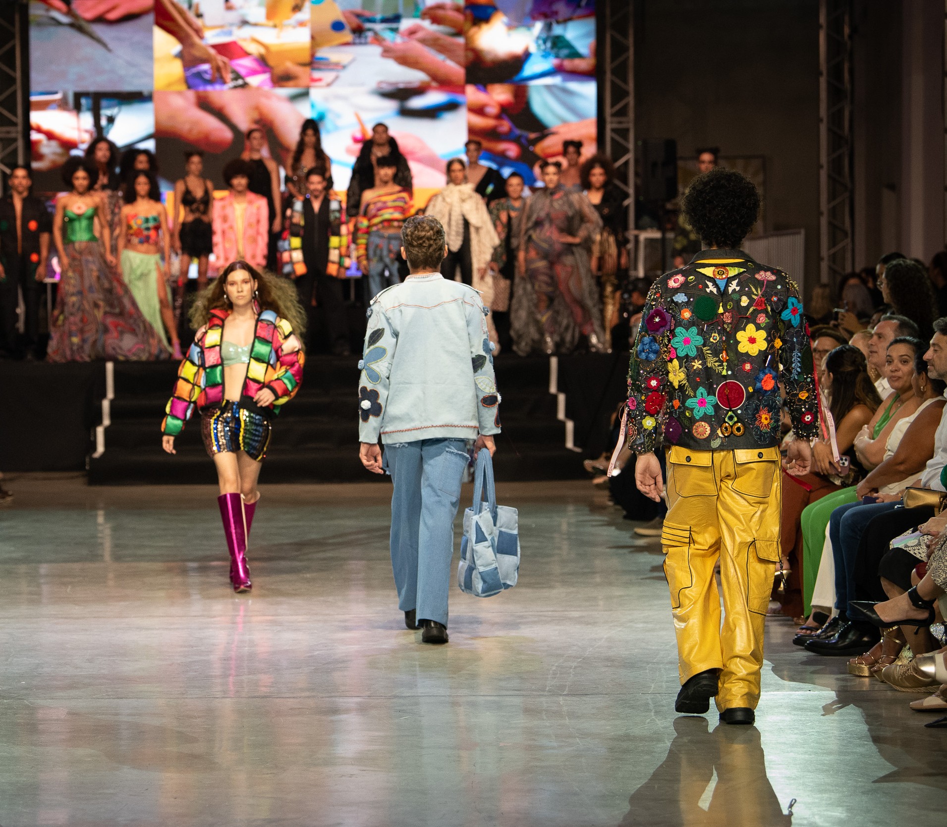 Cagece realiza desfile de moda sustentável neste sábado (7) em shopping de Fortaleza