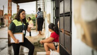 Equipes sociais da Cagece realizam pesquisa socioeconômica em Quixadá