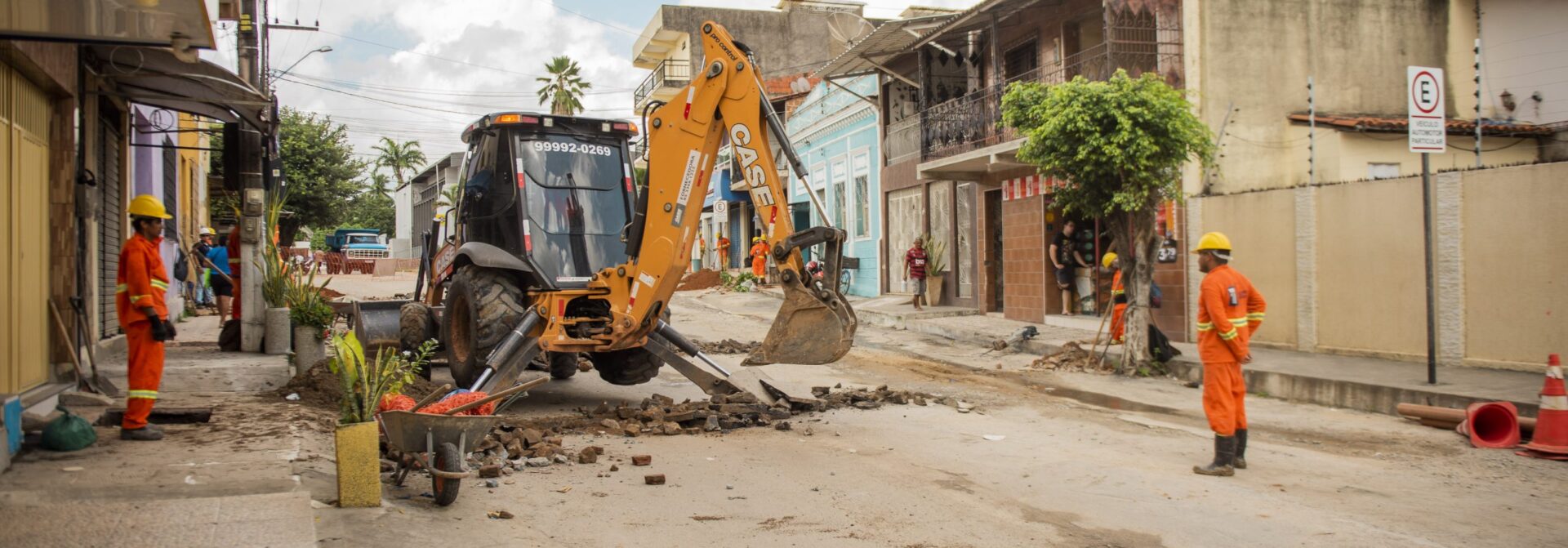 Redenção: população deve aguardar conclusão de obra para interligar imóveis ao sistema de esgoto da Cagece