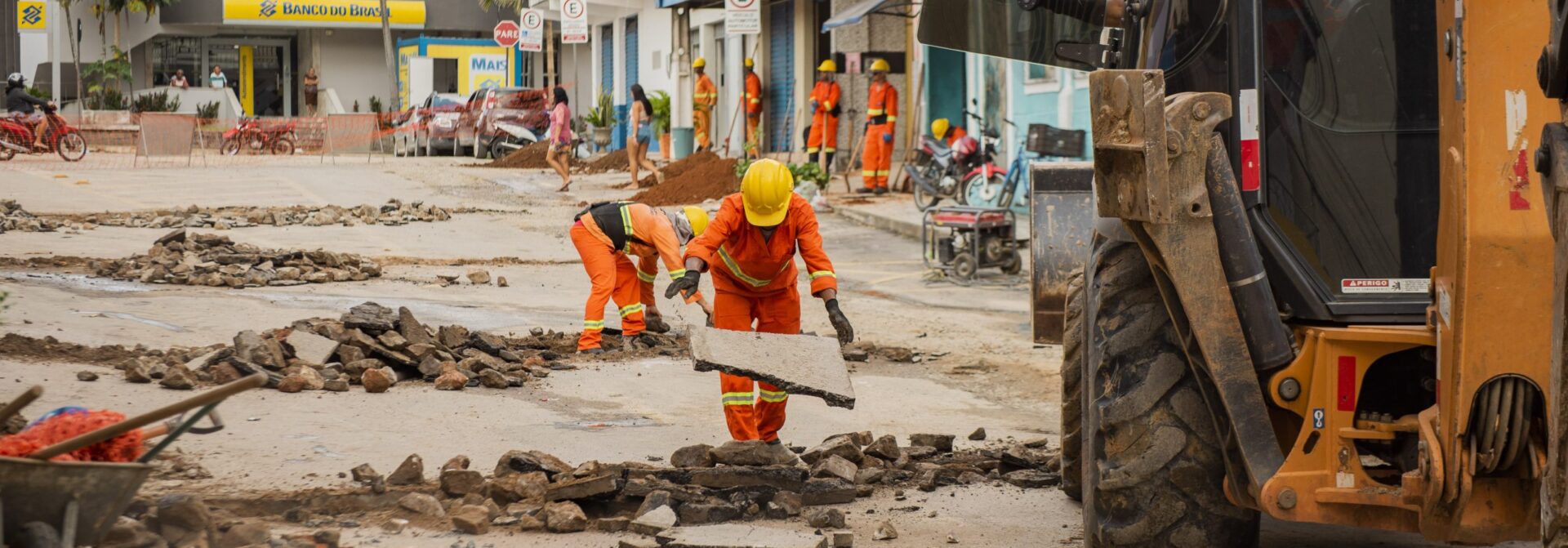 Cagece amplia sistema de esgoto de Redenção: moradores devem aguardar autorização para se interligar