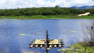 Cagece ativa captação de açude alternativo para reforçar abastecimento de Acopiara