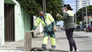 Trabalho de equipes sociais da Cagece contribui para incremento de 36% na rede de esgoto em 2020