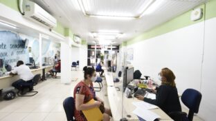 Quinze núcleos de atendimento da Cagece retomam atividades presenciais na RMF e no interior