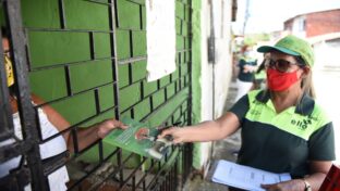 Rumo à universalização: Cagece realiza ligações de esgoto intradomiciliares gratuitas para famílias carentes em Fortaleza.